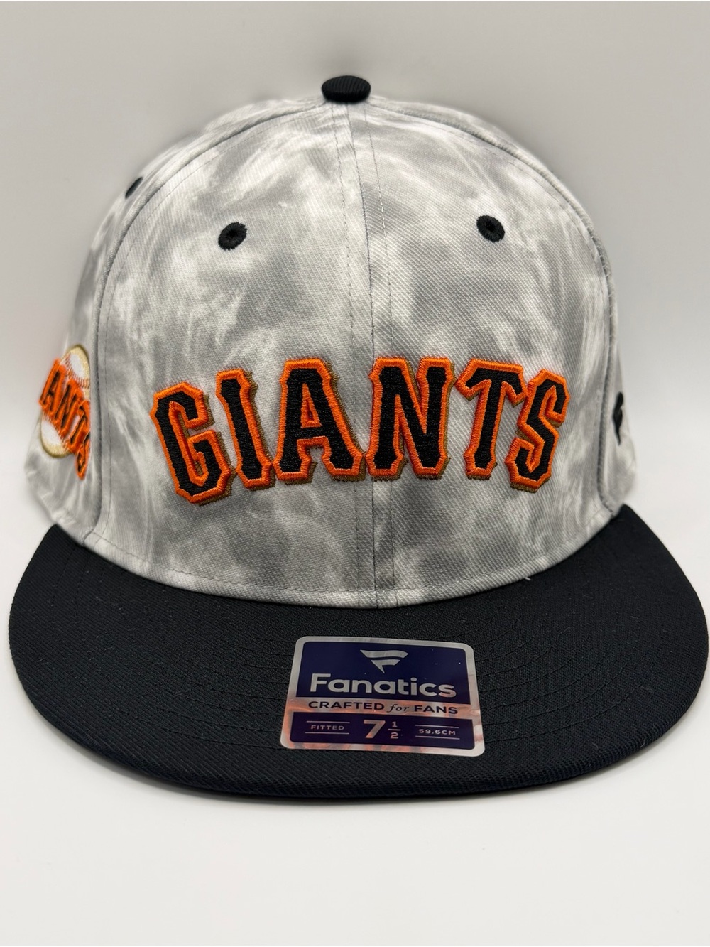 San Francisco Giants Fanatics Smoke Dye Fitted Hat Black/White MLB Size 7 1/2